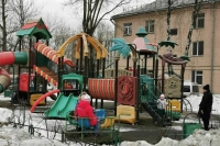 Детские площадки Москвы проверят на безопасность к весеннему сезону