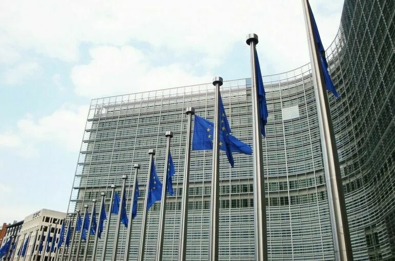 Еврокомиссия предлагает следить за российскими танкерами с помощью беспилотников