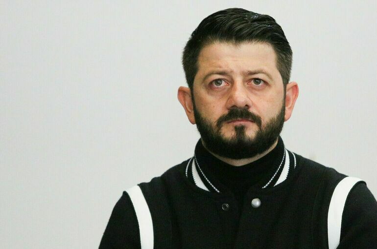 Евросоюз ввел санкции против комика Галустяна и телеведущей Барановской