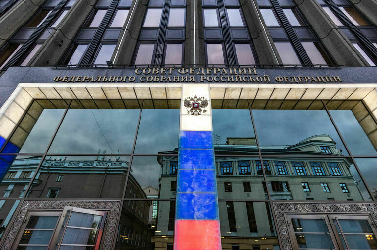 Комитет Совфеда по соцполитике поддержал продление программы маткапитала