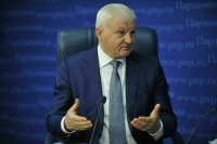 Депутат Плотников призвал привлечь к регистрации пестицидов научные организации