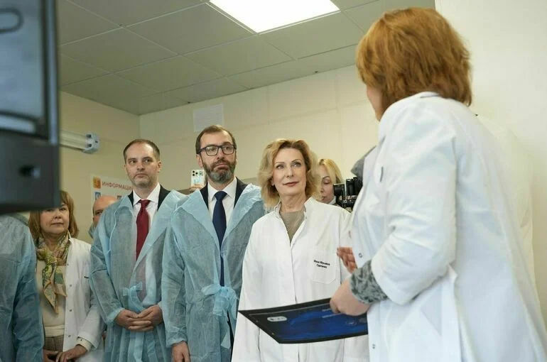 Сенатор Святенко призвала проработать проекты лечебных учреждений в Иркутске