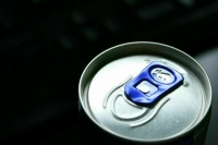 Госдума рассмотрит законопроект о штрафах за продажу детям энергетиков