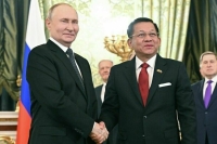 Путин поблагодарил премьера Мьянмы за подаренных слонят