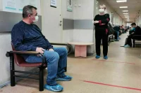 Срок ожидания консультации в поликлиниках сократился почти втрое