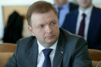 Депутат Говырин попросил проверить законность продажи кукол в гробах