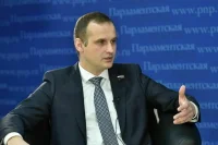 Депутат Леонов предложил ограничить выдачу лицензий частным клиникам