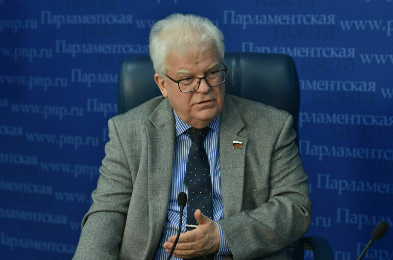 Сенатор: Допсредства ЕС на оборону лягут бременем на несколько поколений европейцев