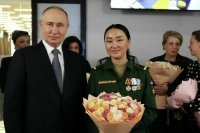 Путин попросил женщину-медика из Тувы не возвращаться на фронт