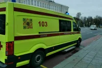 В Казани при наезде автомобиля на остановку пострадали 11 человек