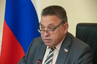 Сенатор Тимченко призвал при обновлении транспорта не забывать о дорогах