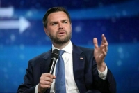 Вэнс: США и Россия проведут несколько контактов очно и по телефону