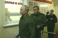 Песков объяснил, почему Путин был в Курской области в военной форме