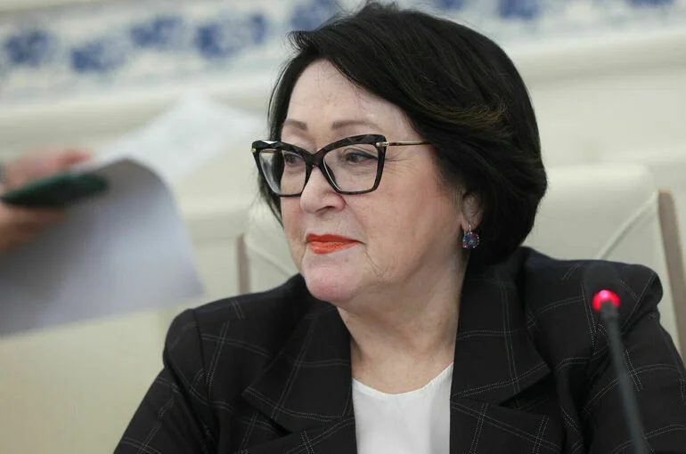 Сенатор Талабаева: Китайские туристы положительно влияют на экономику России