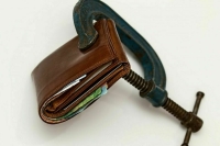 Сотрудники Росфинмониторинга и МВД России выявили факт легализации наркодоходов в сумме более 10 млрд рублей