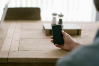 Иностранцам упростят оформление сим-карт в России