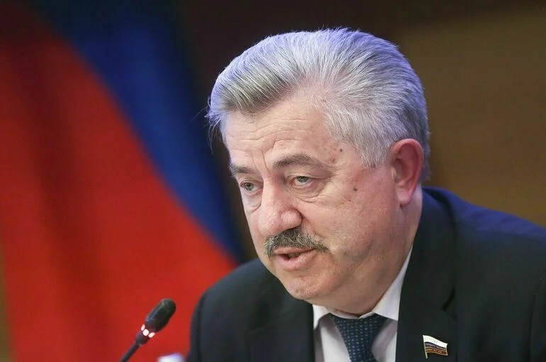 Депутат Водолацкий призвал обучать детей военной подготовке с 5-го класса
