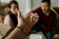 Правительство поддержало скидку для родственников на пошлину за дарение недвижимости