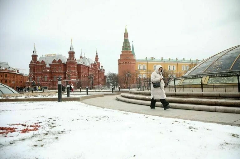 Москвичей предупредили о перепадах температуры и гололедице