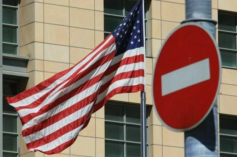 Уиткофф: США ослабят санкции после прекращения огня на Украине