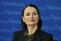 Депутат Буцкая призвала соблюдать правила размещения детей в самолетах