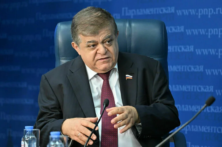 Сенатор Джабаров: Переговорный процесс по Украине сдвинулся с мертвой точки