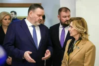Сенатор Святенко и глава Минтруда обсудили развитие протезно-ортопедической отрасли