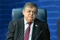 Сенатор Джабаров: Зеленский не согласится на капитуляцию ни при каких условиях