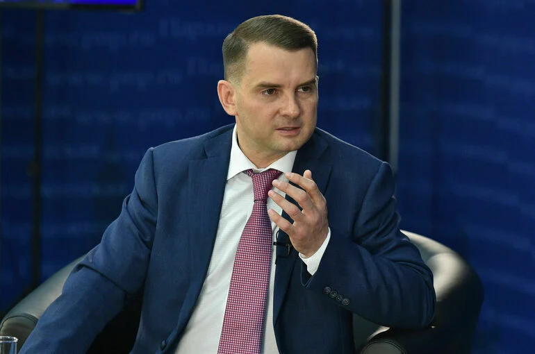 Депутат Нилов поддержал введение единой социальной карты для пенсионеров