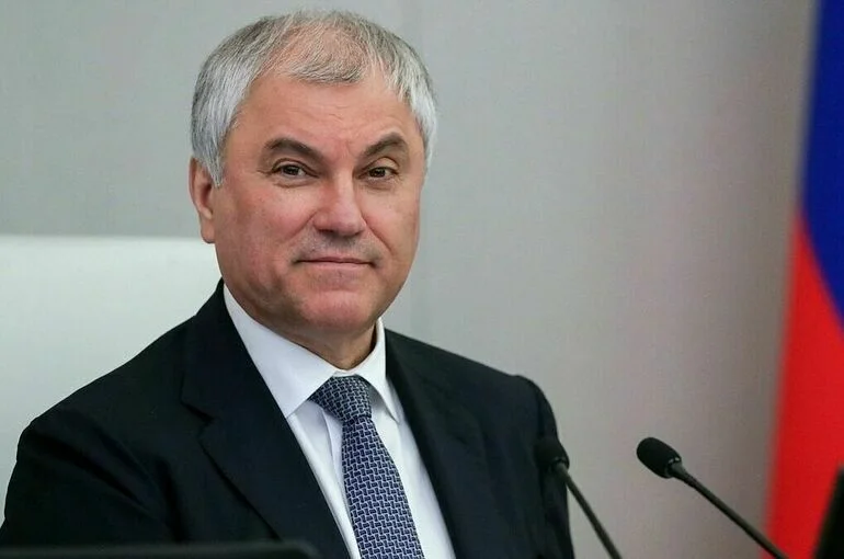 Володин: России повезло с Путиным