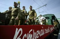 Минтранс: В преддверии 80-летия Победы РЖД запустит тематические поезда