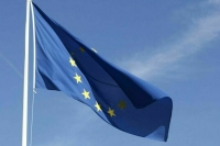 Глава Еврокомиссии выразила сожаление из-за пошлин США на автомобили