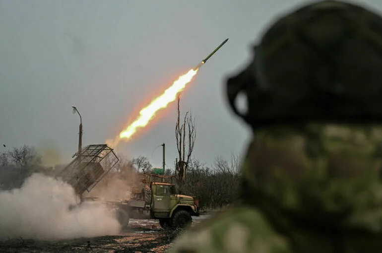 Армия России поразила военный аэродром и склады боеприпасов ВСУ