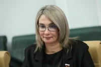 Сенатор Косихина призвала поощрять стремление подростков работать