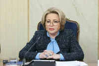 Матвиенко: Межрегиональные перевозки должны быть обеспечены отечественными самолетами
