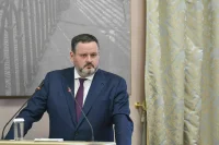 Котяков: Введение единой карты для пенсионеров потребует изменения законов