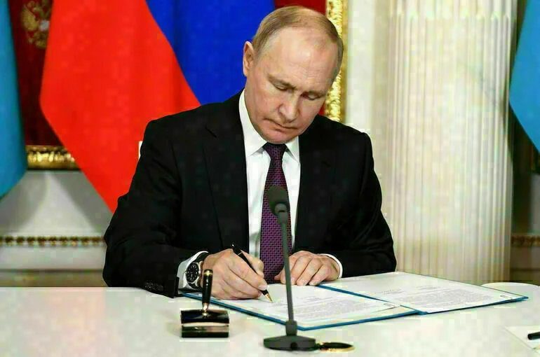 Какие законы подписал Путин 1 апреля  