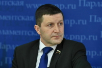 Депутат Гладких считает нелогичным введение ограничений на этапе сближения РФ и США