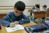 За грамотностью детей-мигрантов установят двойной контроль