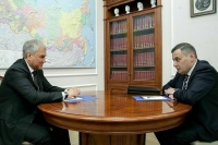 Володин обсудил с Хинштейном поддержку жителей Курской области