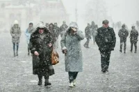 Снег и резкое похолодание: Погода в Москве и Петербурге на выходные