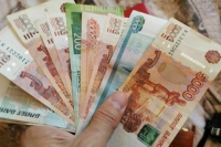 На новых банкнотах могут разместить российский флаг