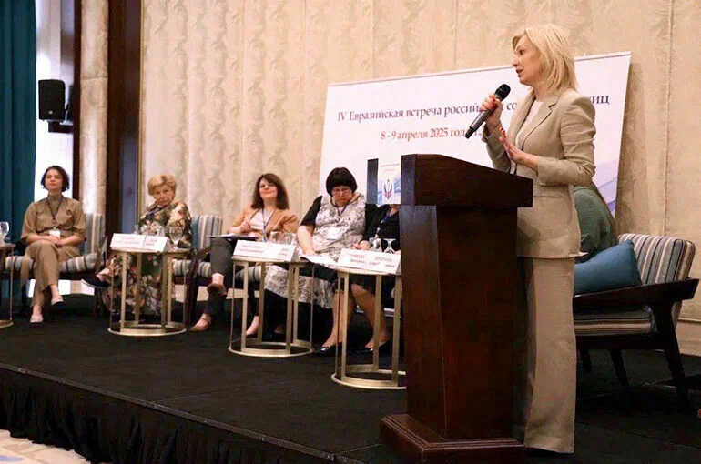 Депутат Тимофеева: Проживающие за границей соотечественники помогают участникам СВО