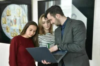 Карьерное сопровождение выпускников хотят запустить по всей России