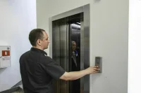 В России заменят 110 тысяч лифтов до 2030 года