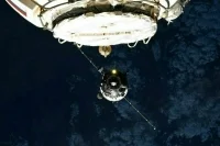 ЛДПР предложила разрешить космонавтам выходить на пенсию на 5 лет раньше