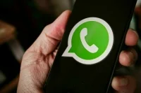 Россиян предупредили о взломе WhatsApp* через картинки и документы
