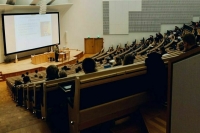 Пасынкам и падчерицам бойцов СВО предложили дать льготы при поступлении в вузы