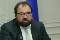 Шадаев: Искусственный интеллект может заменить половину чиновников