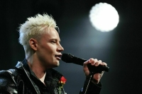 Зеленский ввел санкции против Shaman и других российских артистов